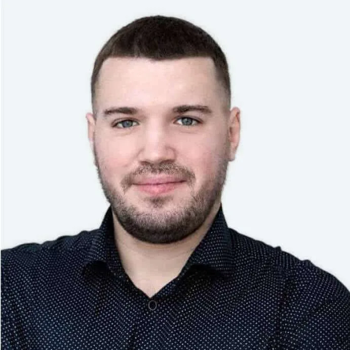 Roman Efanov, Эксперт