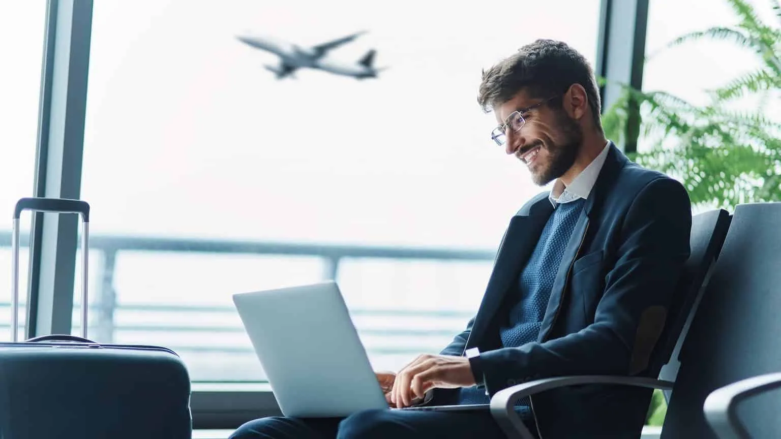 «Золотая виза» через&nbsp;инвестиции в&nbsp;фонды: сравниваем условия Греции, Португалии и&nbsp;Венгрии